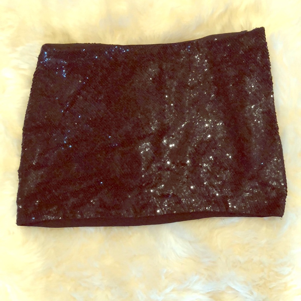 NYE mini skirt